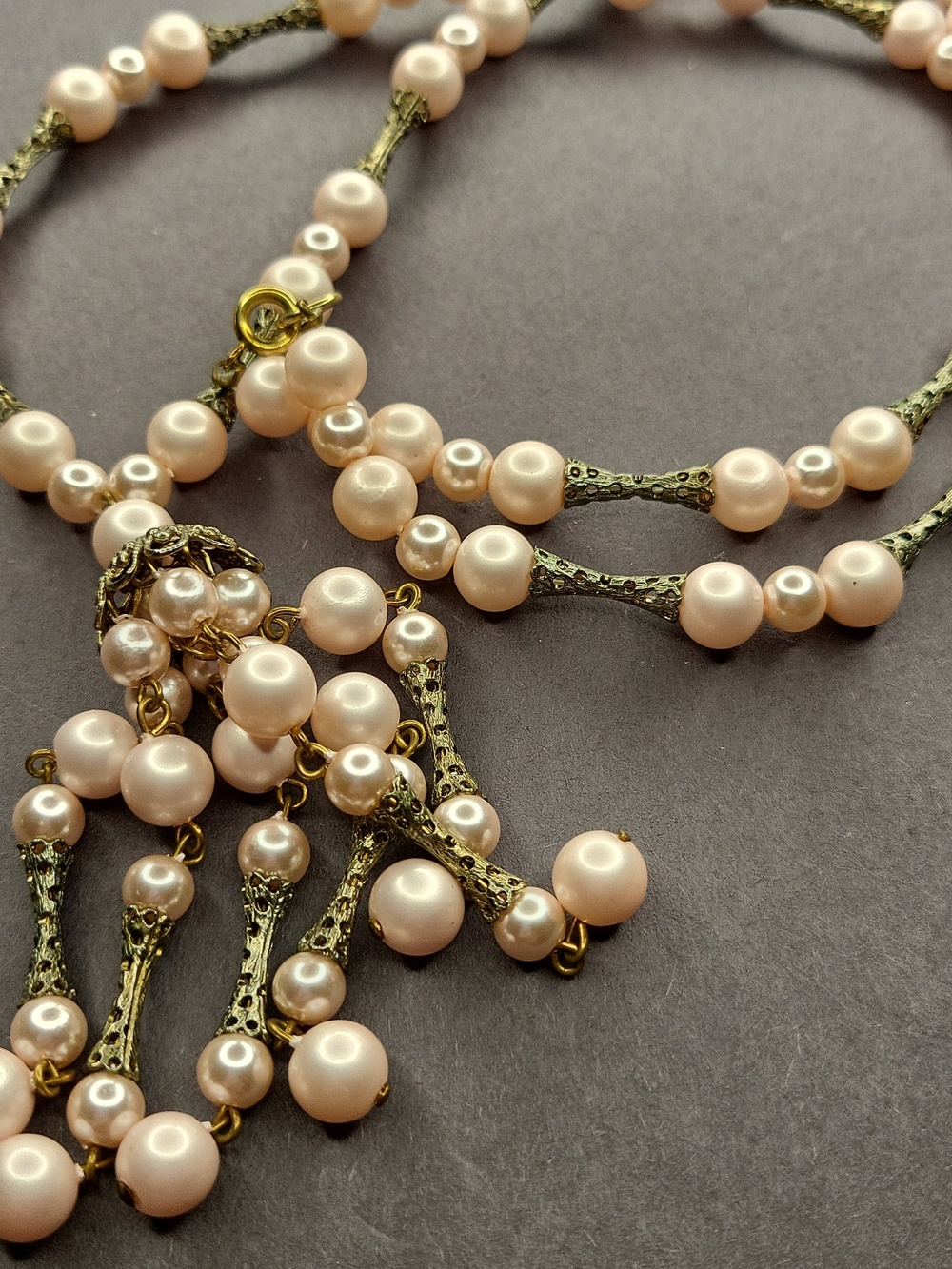 Pearl Necklace with Gold Accents